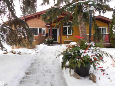 단독주택 5704 144 Street Northwest CAD$780,000